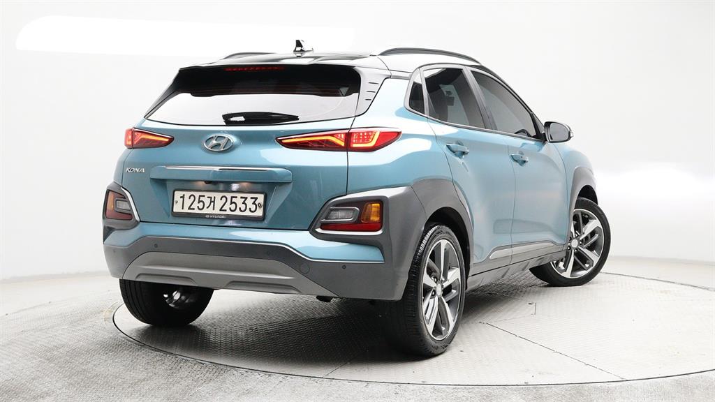 HYUNDAI Kona - Vista 5