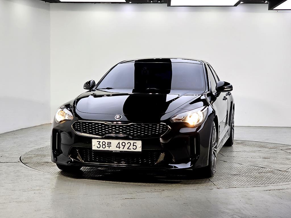 KIA Stinger - Vista 2