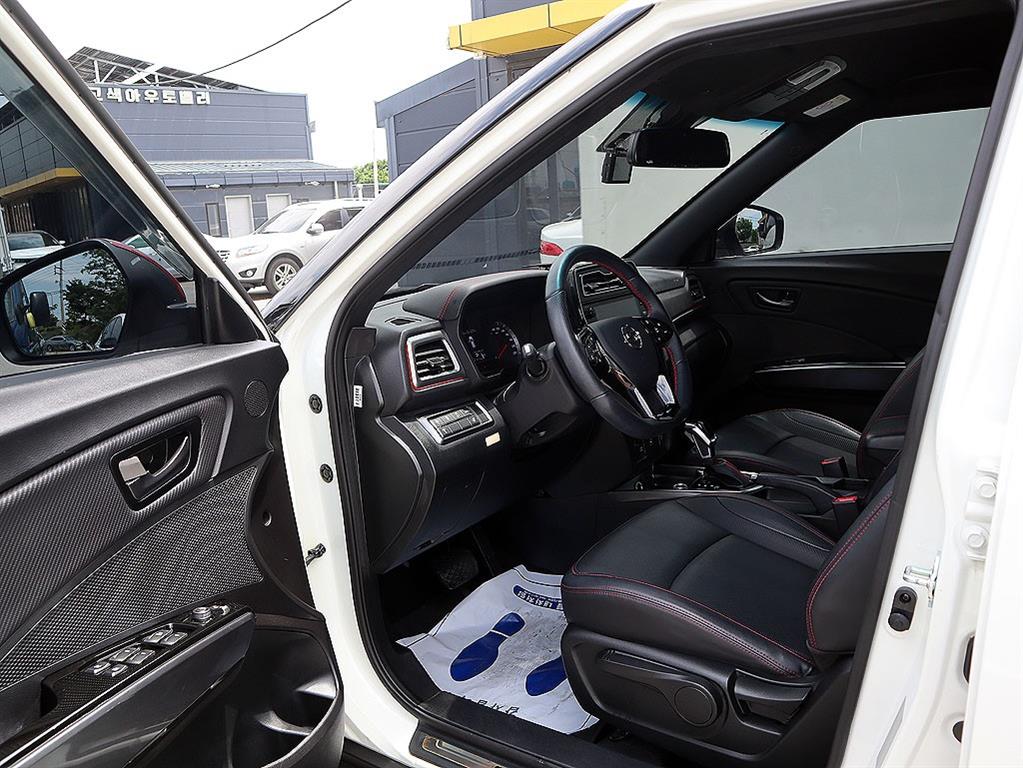 Ssangyong Tivoli - Vista 11