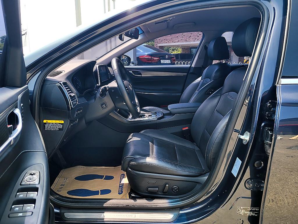 HYUNDAI Grandeur - Vista 6