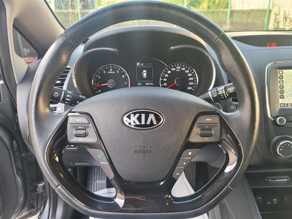 KIA K3 - Vista 7