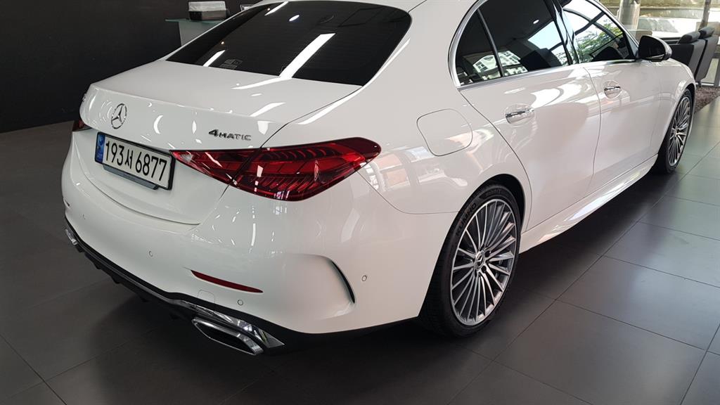 Mercedes Benz C Class - Vista 4