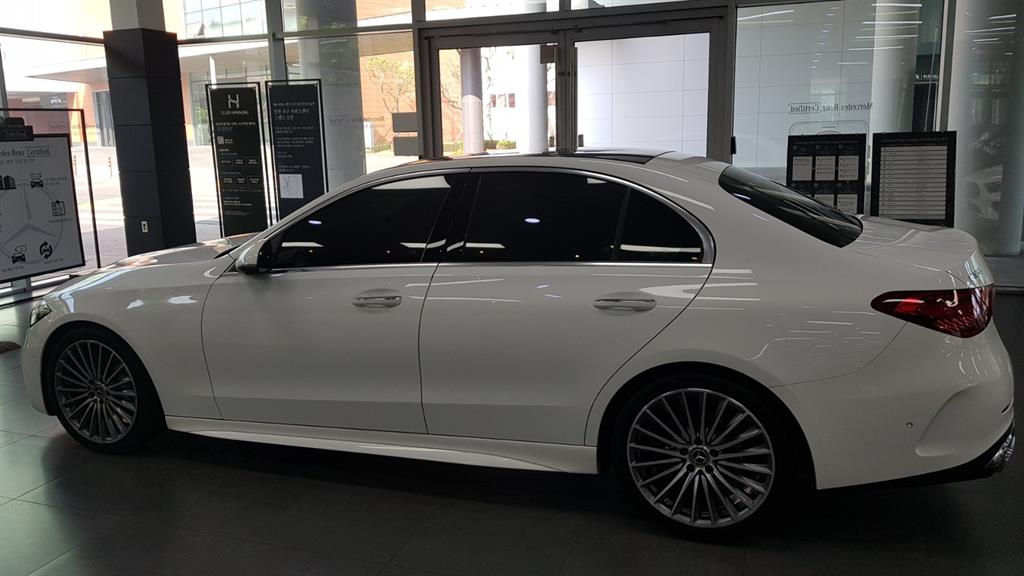 Mercedes Benz C Class - Vista 8