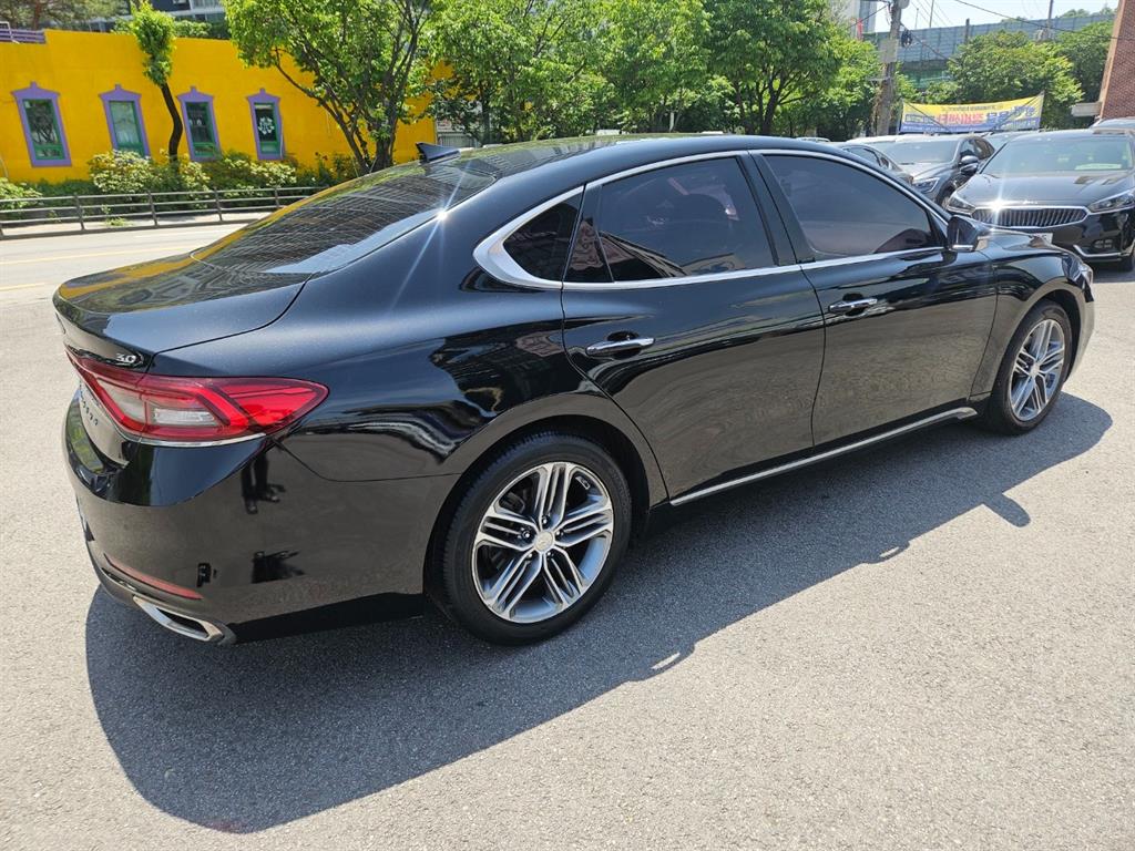 HYUNDAI Grandeur - Vista 6