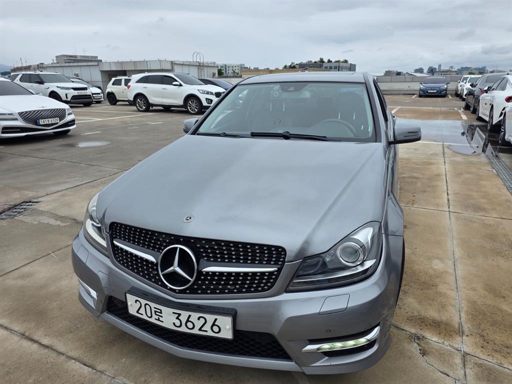 Mercedes Benz C Class - Vista 2
