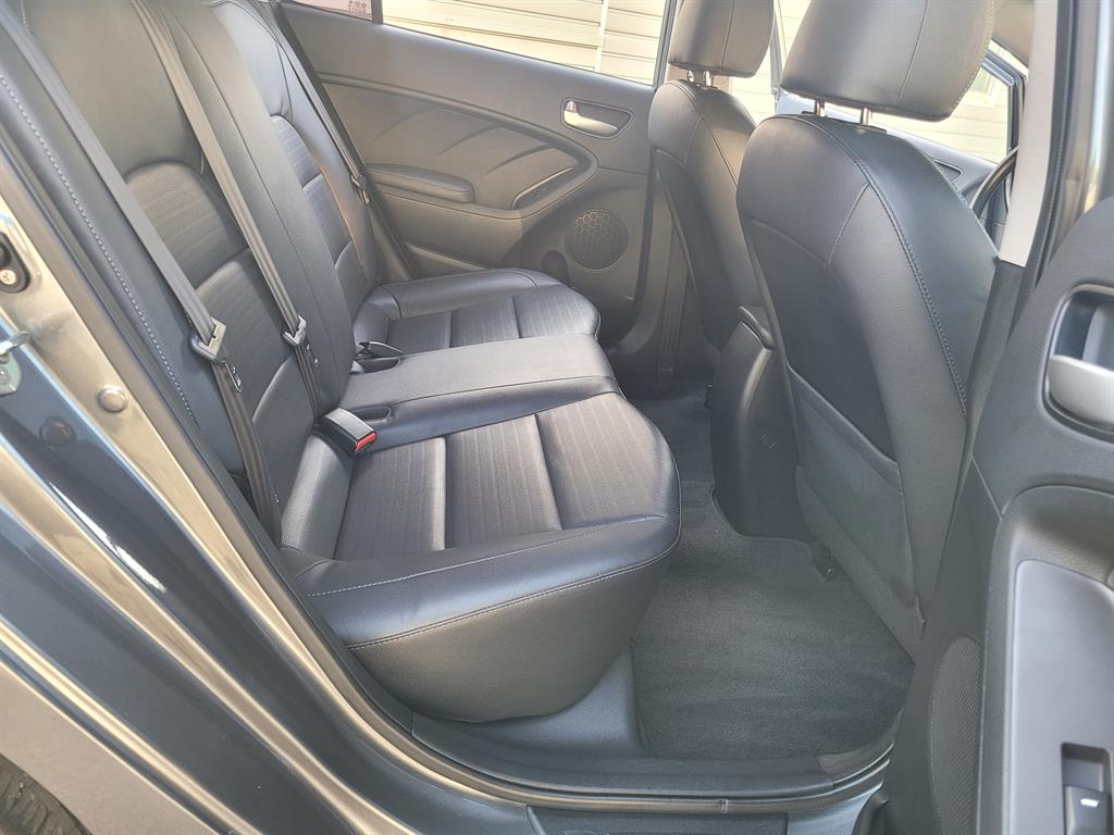 KIA K3 2018 Gris - Importación desde Corea - HF Imports Iquique - Foto 17