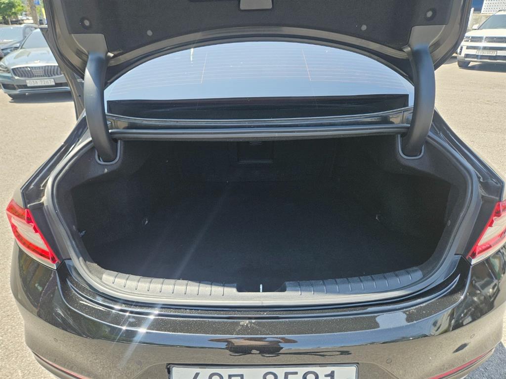 HYUNDAI Grandeur 2017 Negro - Importación desde Corea - HF Imports Iquique - Foto 18