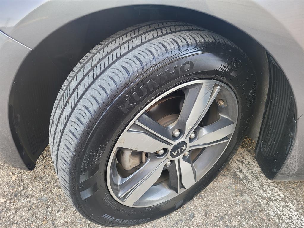 KIA K3 2018 Gris - Importación desde Corea - HF Imports Iquique - Foto 18