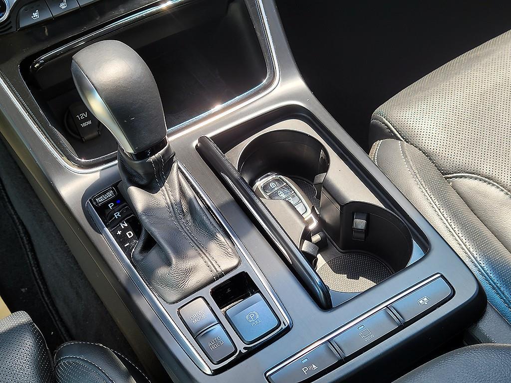 HYUNDAI Grandeur - Vista 11