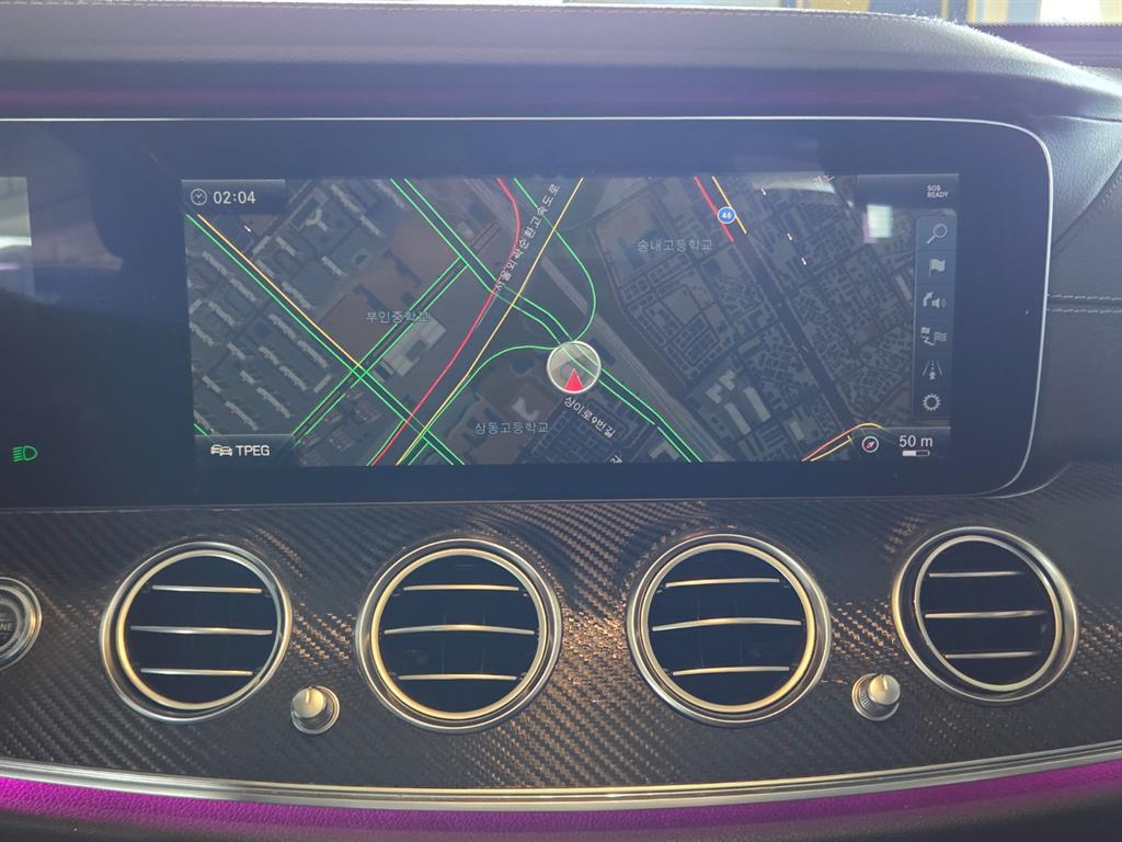 Mercedes Benz E class - Vista 11