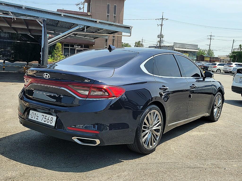 HYUNDAI Grandeur - Vista 4