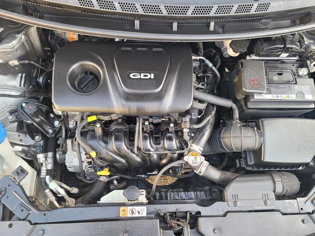 KIA K3 - Vista 5