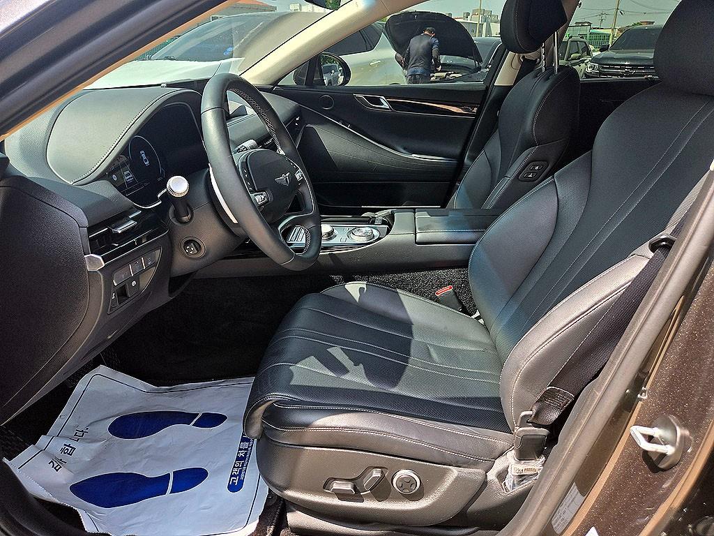Genesis G80 - Vista 5