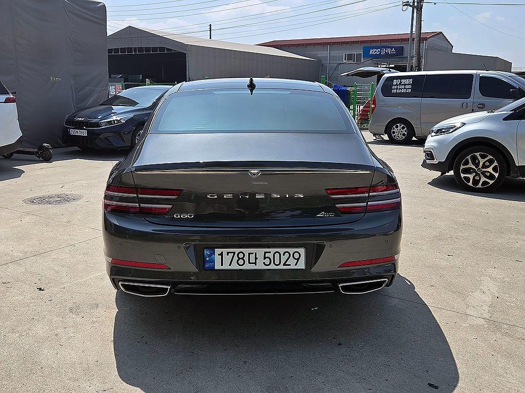 Genesis G80 - Vista 4
