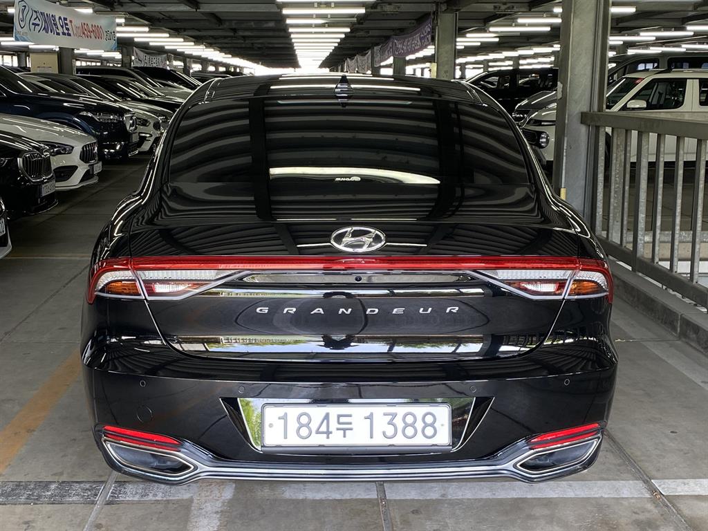HYUNDAI Grandeur - Vista 4