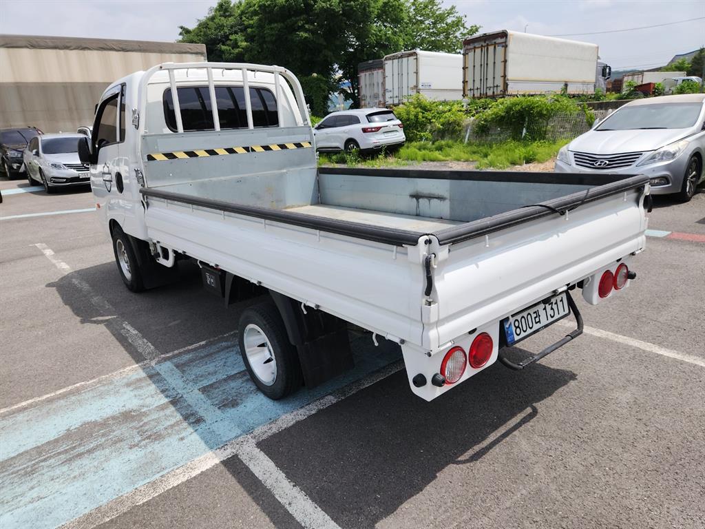 Small Truck Cargo (small) - Vista 6