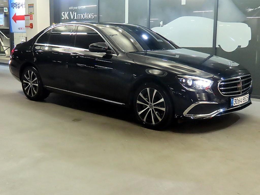 Mercedes Benz E class - Vista 2