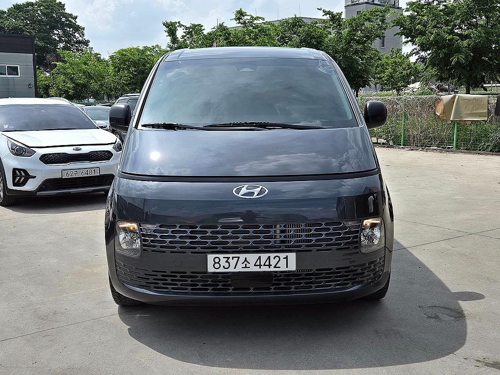 HYUNDAI Staria 2022 Negro - Importación desde Corea - HF Imports Iquique - Foto 1