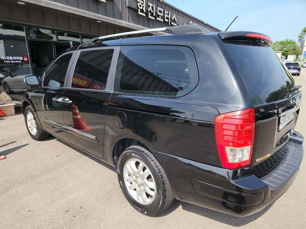 KIA Carnival - Vista 6