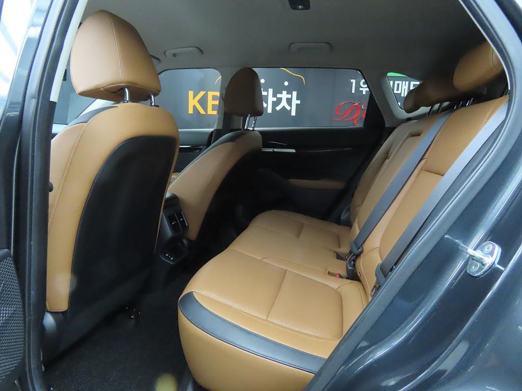 KIA Seltos - Vista 6