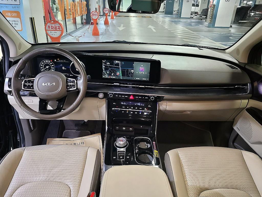 KIA Carnival - Vista 6