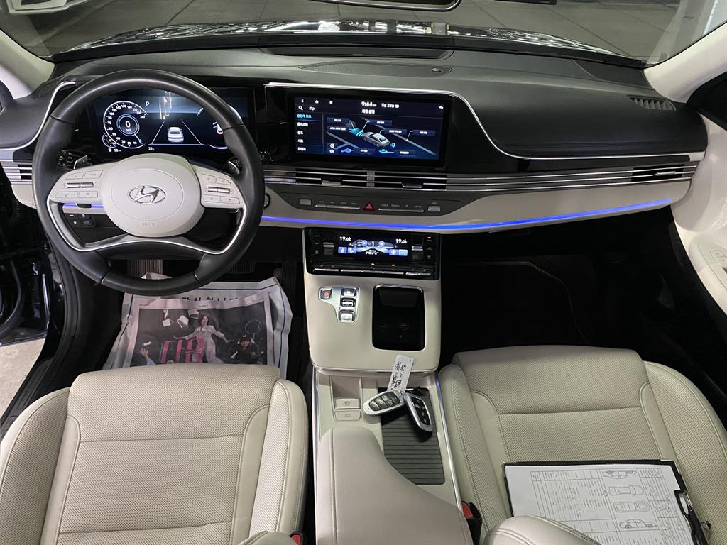 HYUNDAI Grandeur - Vista 6
