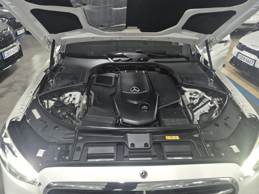 Mercedes Benz S Class - Vista 6