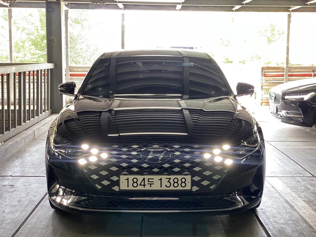 HYUNDAI Grandeur - Vista 3