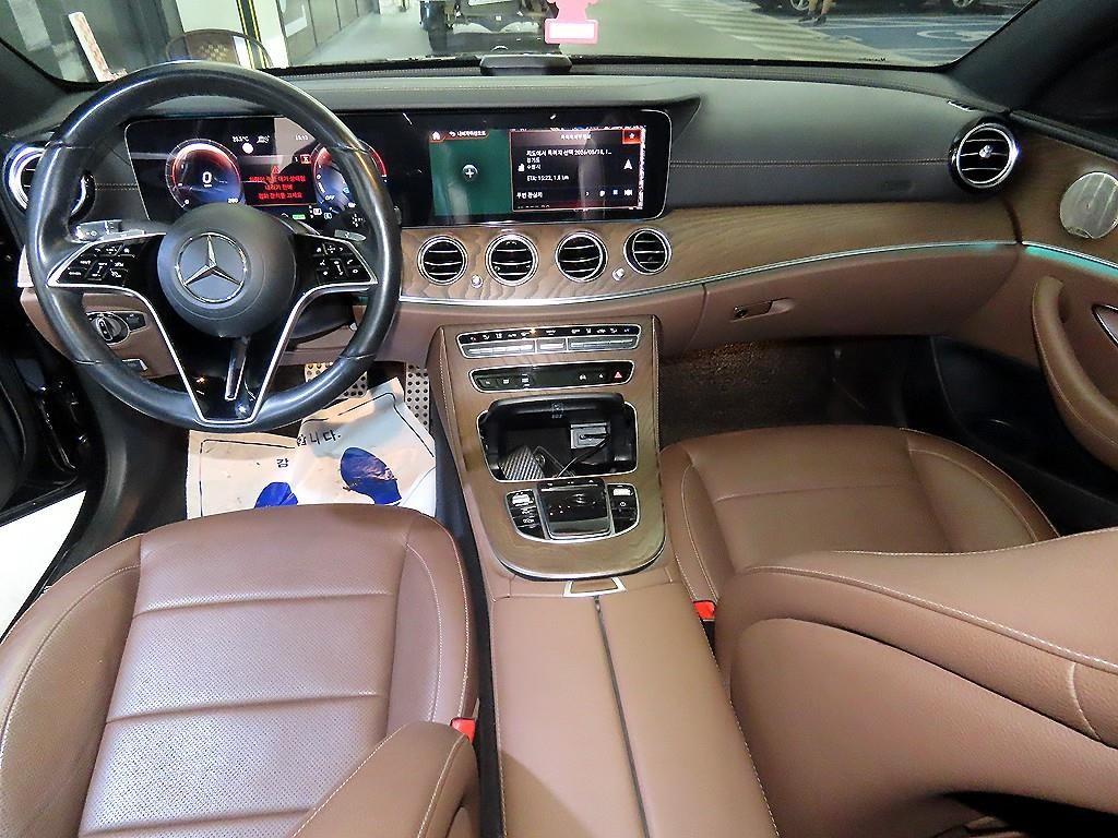 Mercedes Benz E class 2021 Negro - Importación desde Corea - HF Imports Iquique - Foto 1