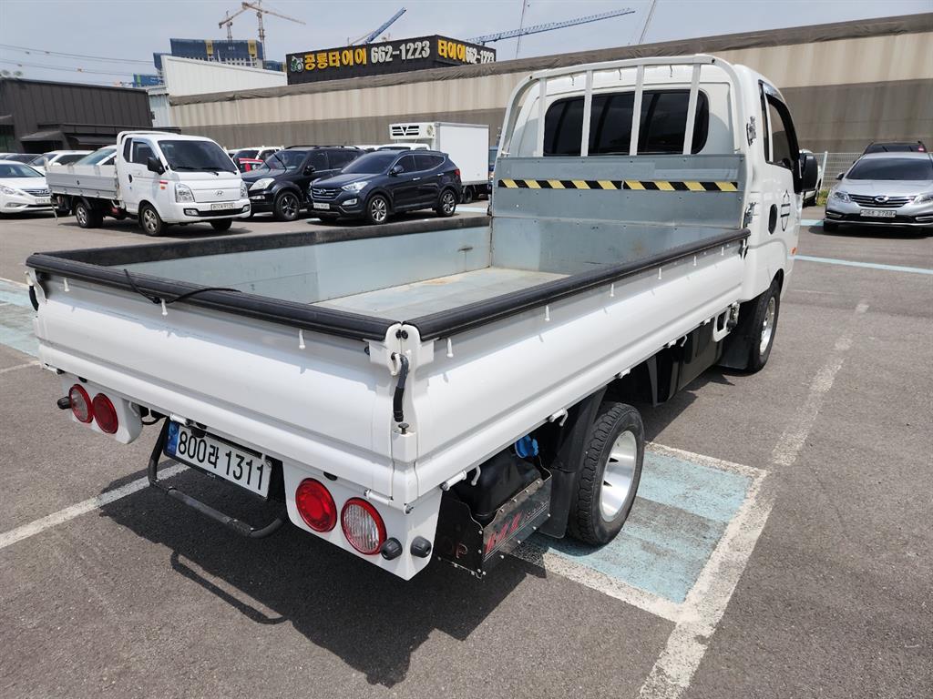 Small Truck Cargo (small) - Vista 4