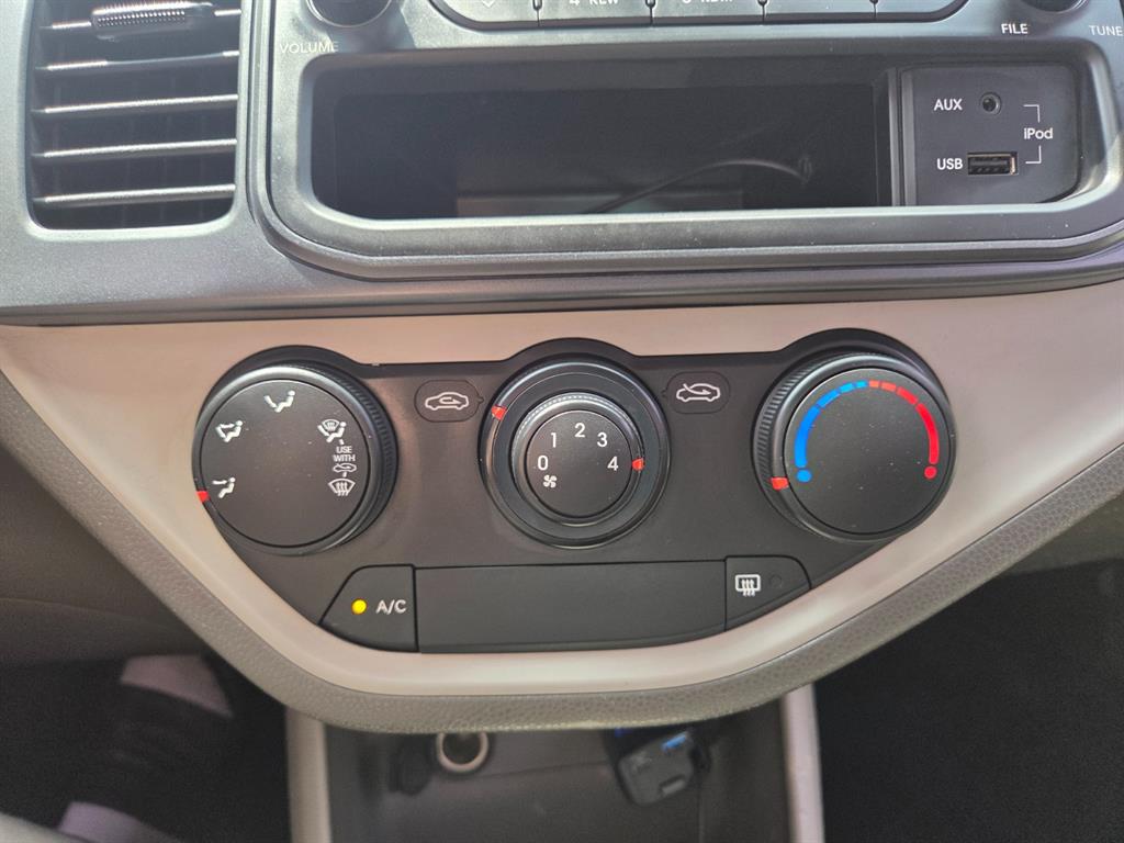 KIA Morning - Vista 11