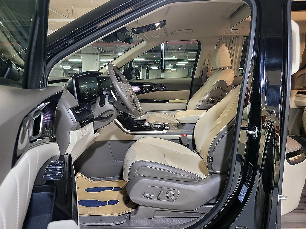 KIA Carnival - Vista 7