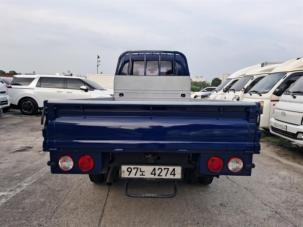 Small Truck Cargo (small) - Vista 4