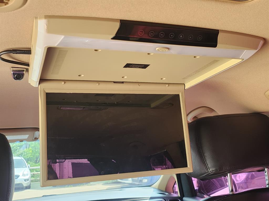 KIA Carnival - Vista 11