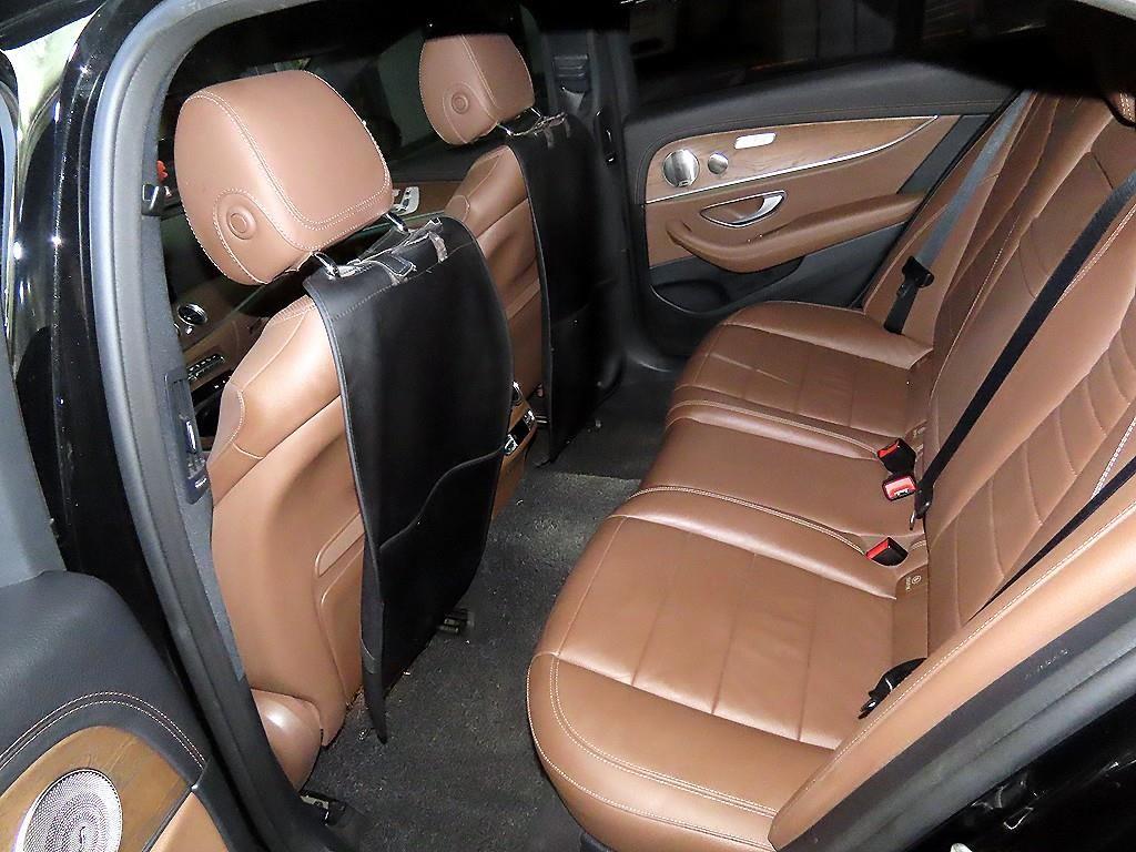 Mercedes Benz E class - Vista 7