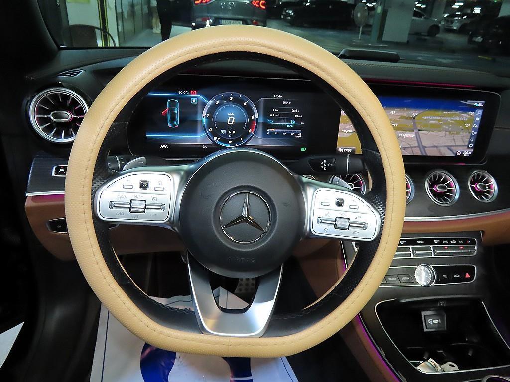 Mercedes Benz E class - Vista 11