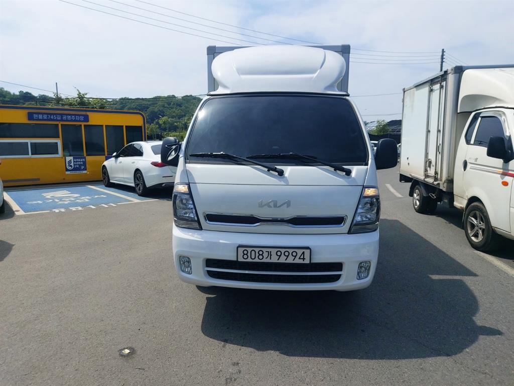 Small Truck Normal Box(High Deck) 2026 Blanco - Importación desde Corea - HF Imports Iquique - Foto 1