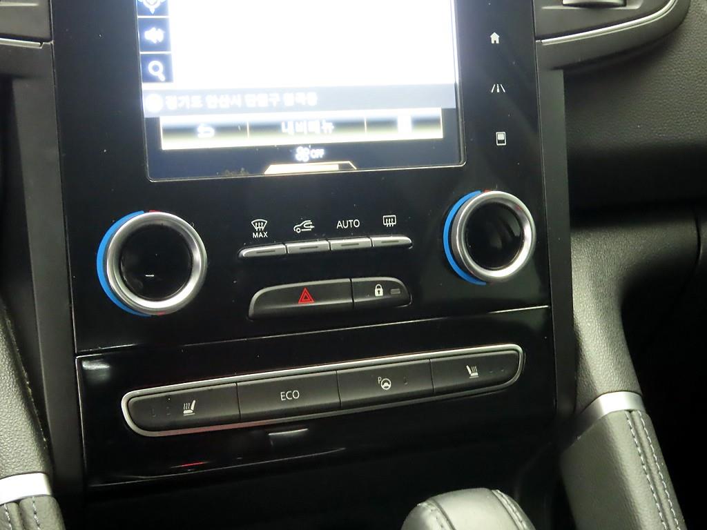 SAMSUNG QM6 - Vista 9