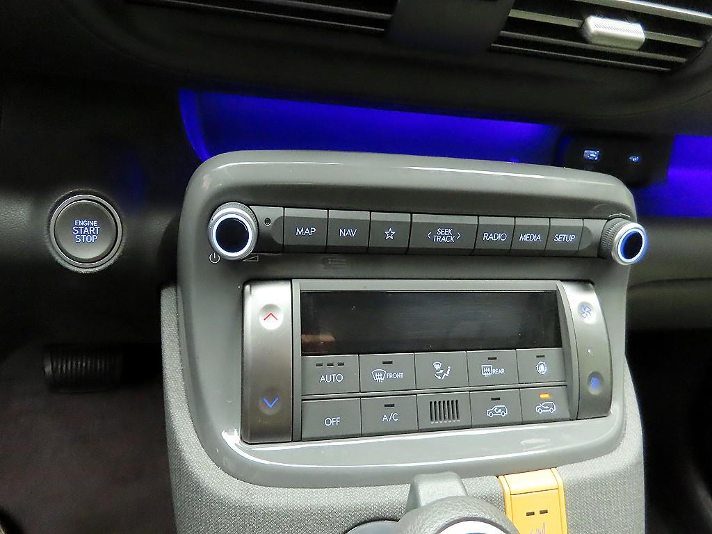 HYUNDAI Casper - Vista 10