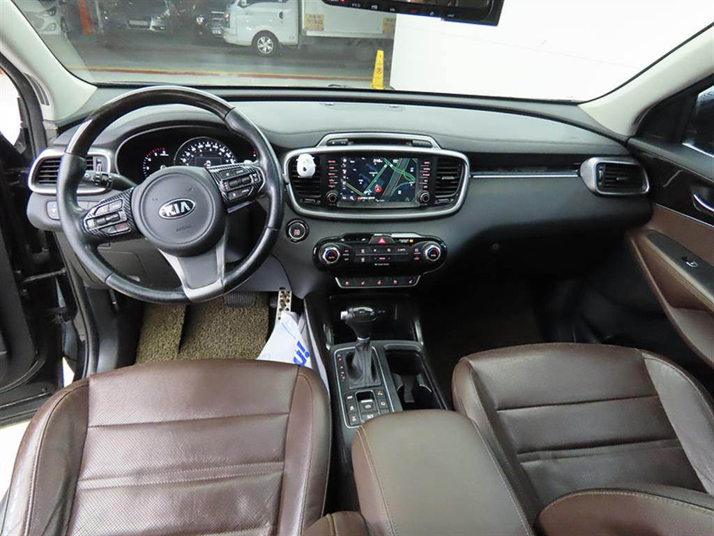 KIA Sorento - Vista 7