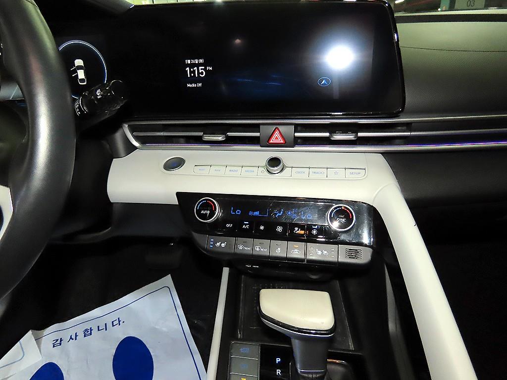HYUNDAI Avante - Vista 11