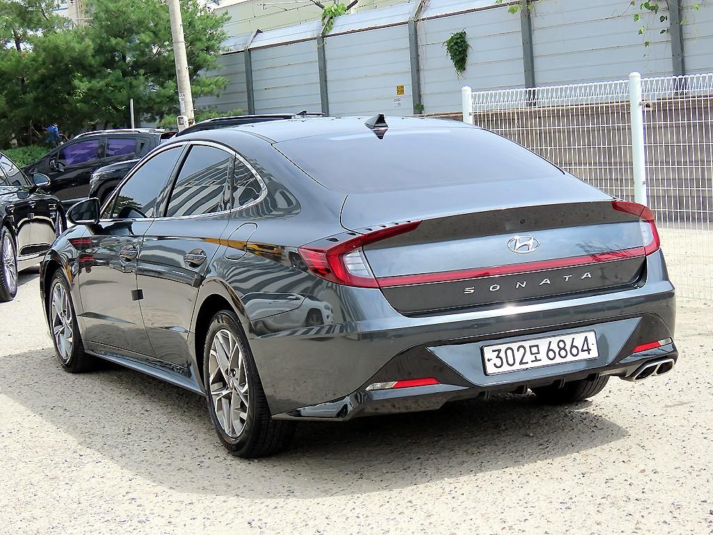 HYUNDAI Sonata - Vista 3