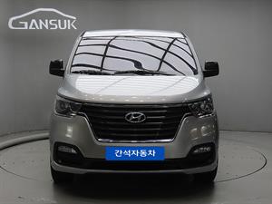 HYUNDAI Starex - Vista 2
