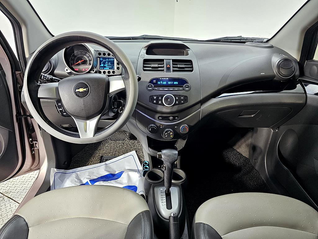 Chevrolet Spark - Vista 5