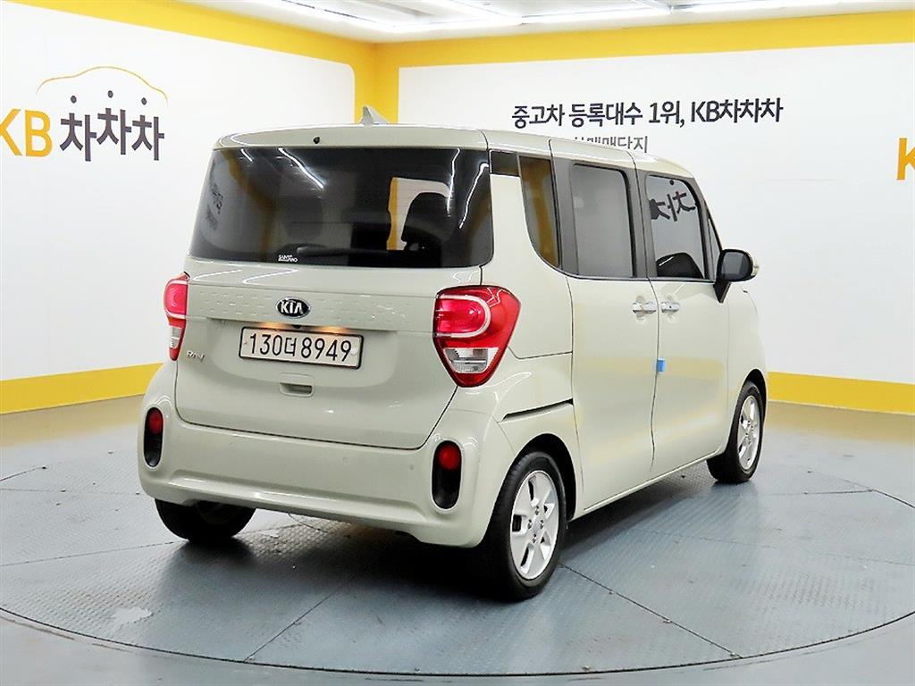 KIA Ray - Vista 4