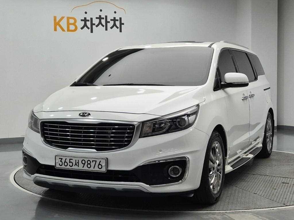 KIA Carnival 2016 Blanco - Importación desde Corea - HF Imports Iquique - Foto 1