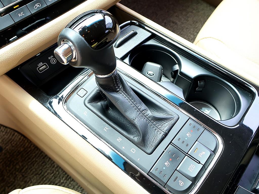 KIA Carnival 2016 Negro - Importación desde Corea - HF Imports Iquique - Foto 7