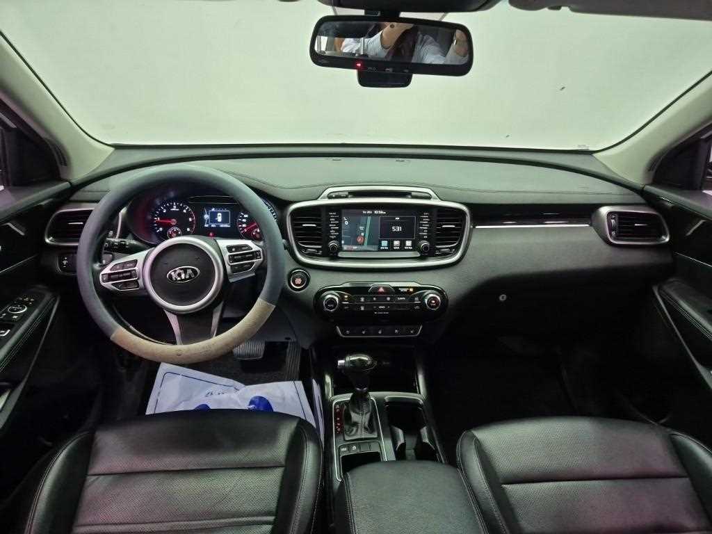 KIA Sorento - Vista 7