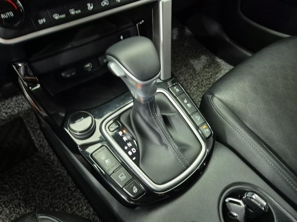 KIA Seltos - Vista 12