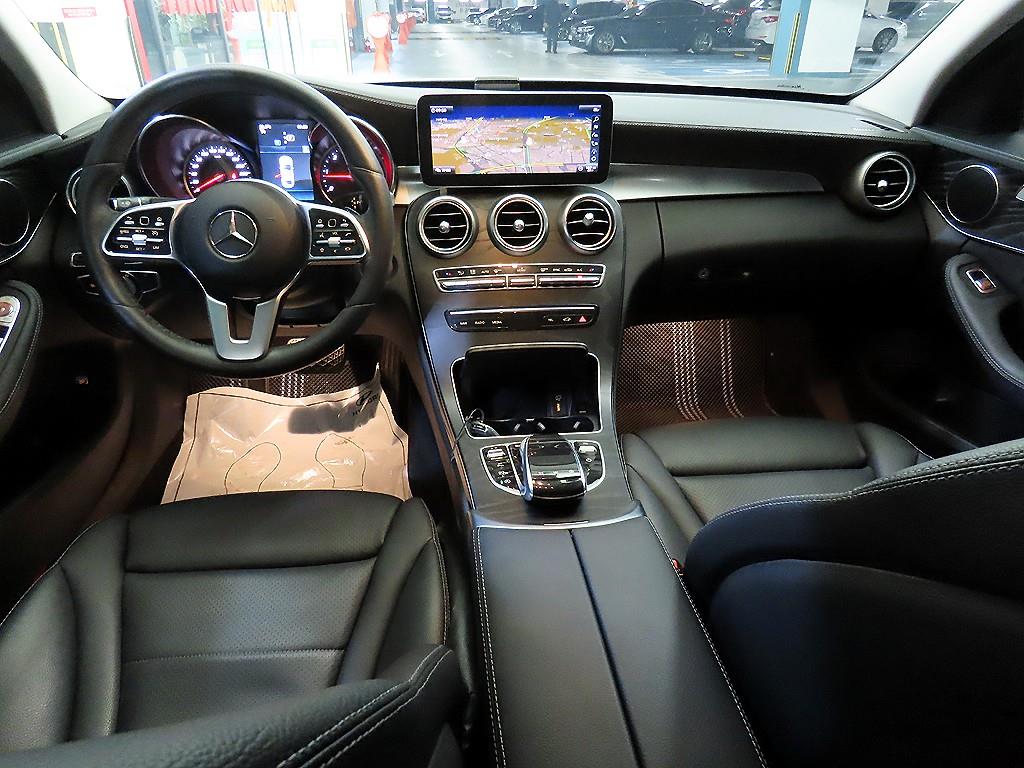 Mercedes Benz C Class - Vista 9